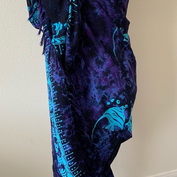 Sarong - Picture 7 of 7